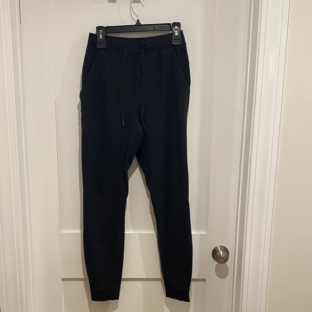 Lululemon Men's Black Jogger Pants